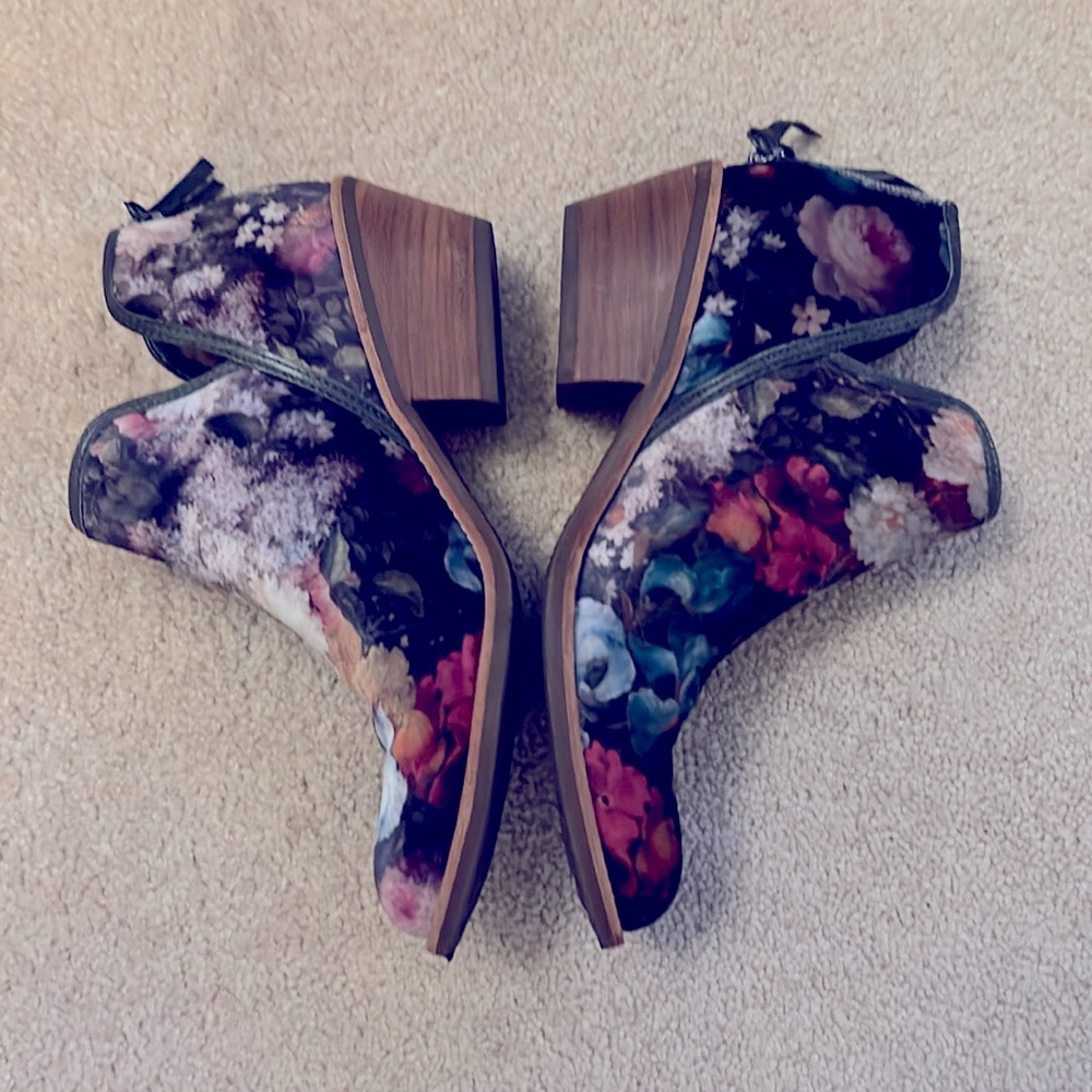 Super cute booties